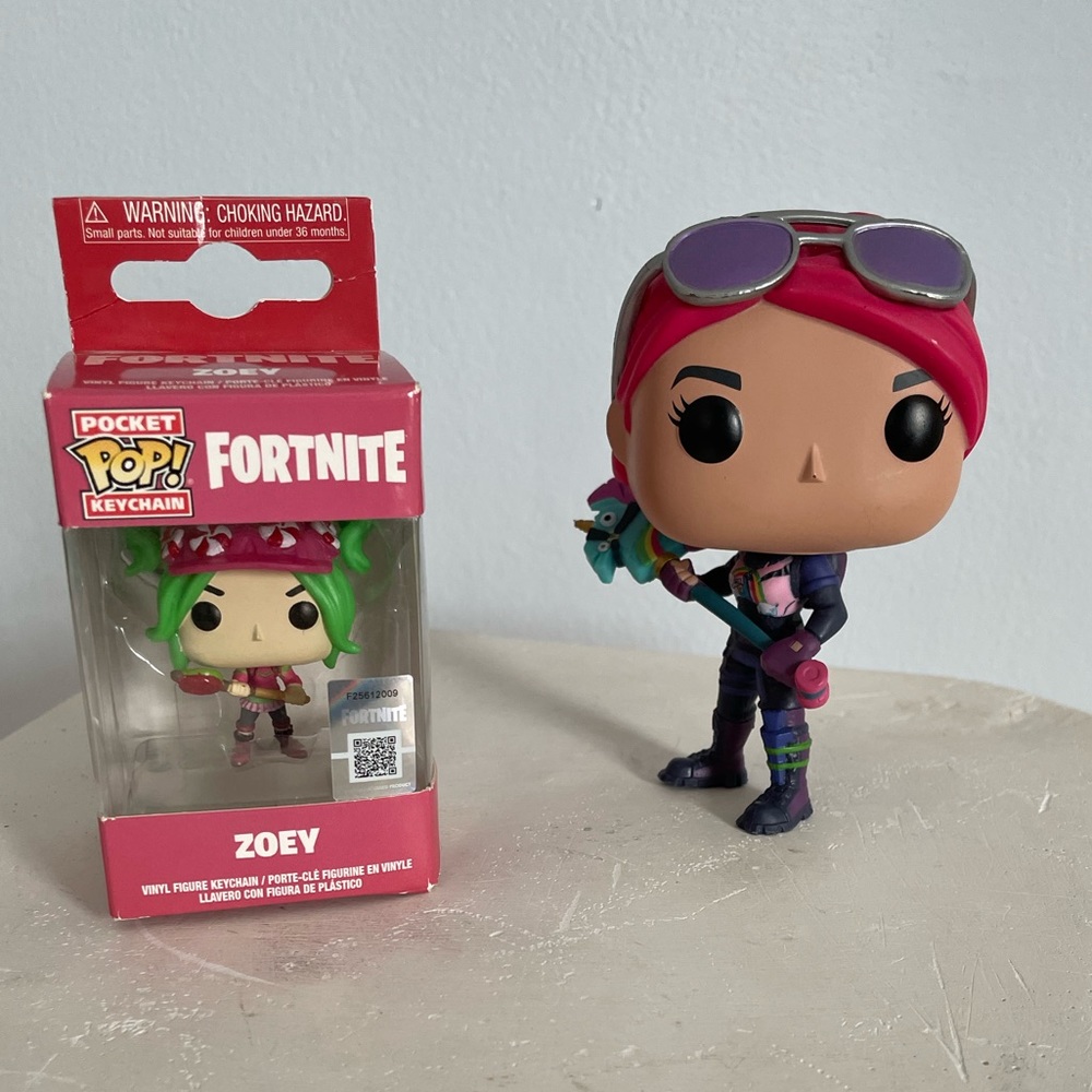 Funko POP Bundle Fortnite Games Brite Bomber #427 & Zoey Pocket Pop Keychain NIB